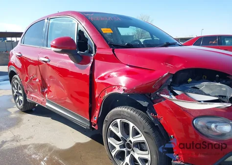 2016 Fiat 500X Trekking из США, поврежденный, VIN ZFBCFXCT0GP334522